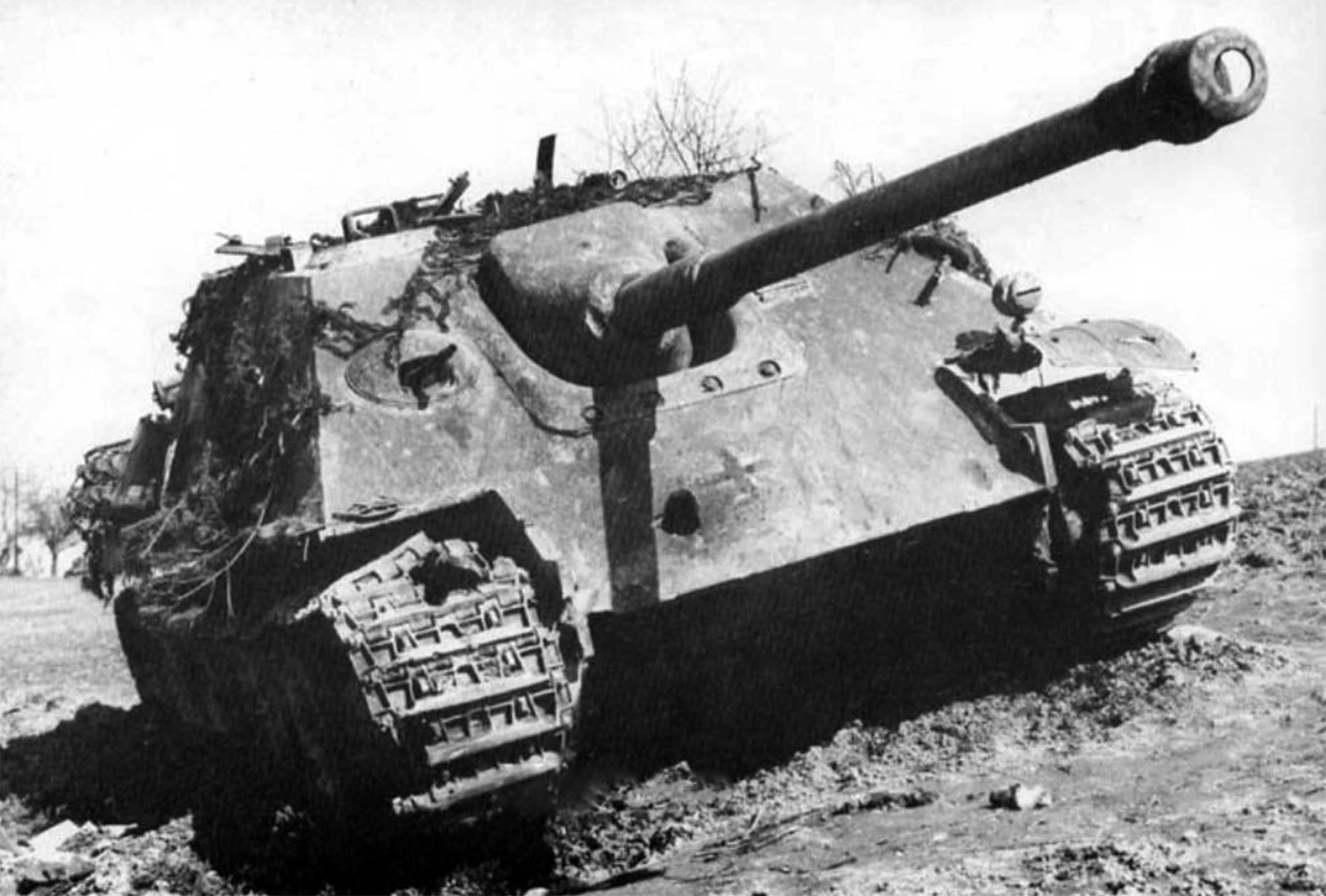 Tuhottu Jagdpanther