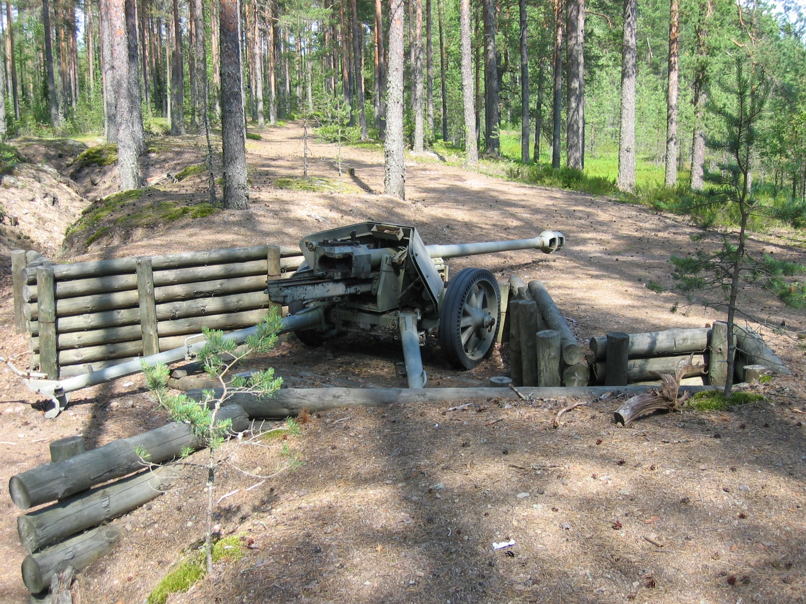 7.5cm Pak 40 tuliasemassa